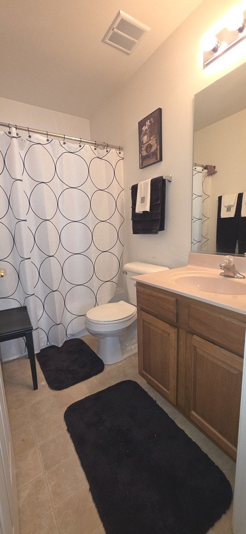 145 Enclave Circle #D, Bolingbrook, IL 60440