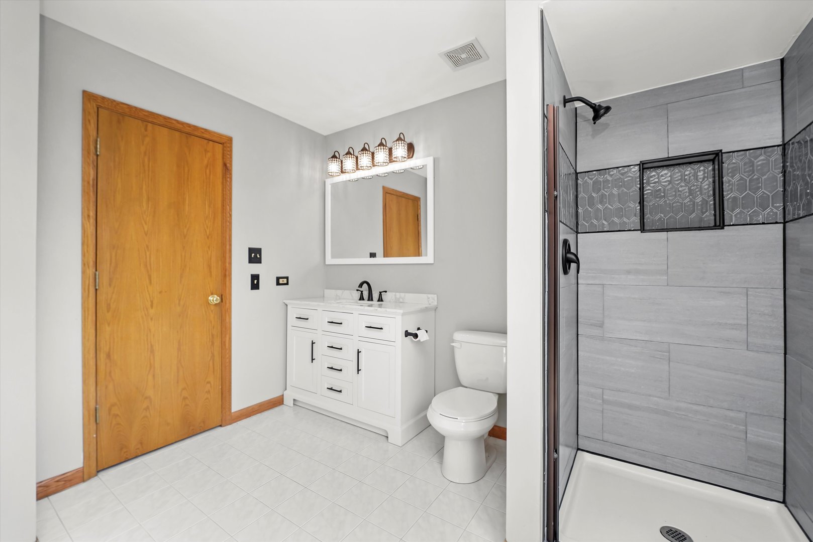 16620 Pear Avenue, Orland Park, IL 60467