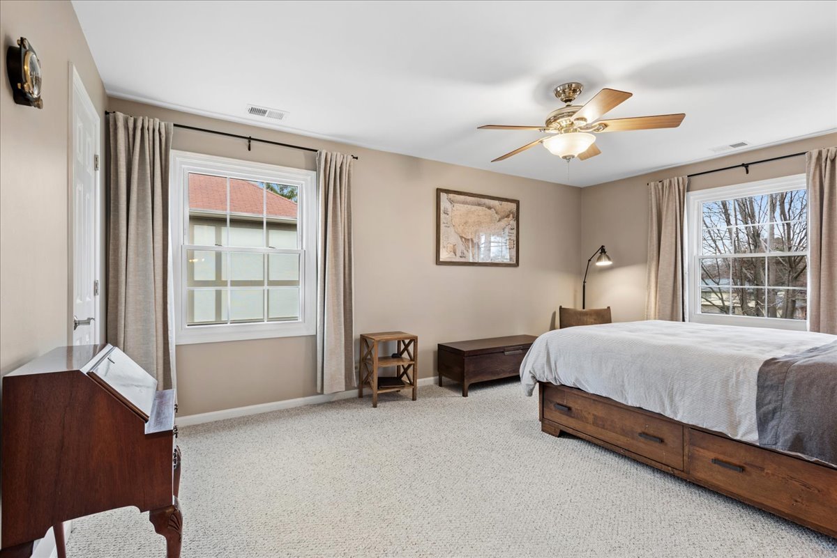 1675 Grosvenor Circle #C, Wheaton, IL 60189