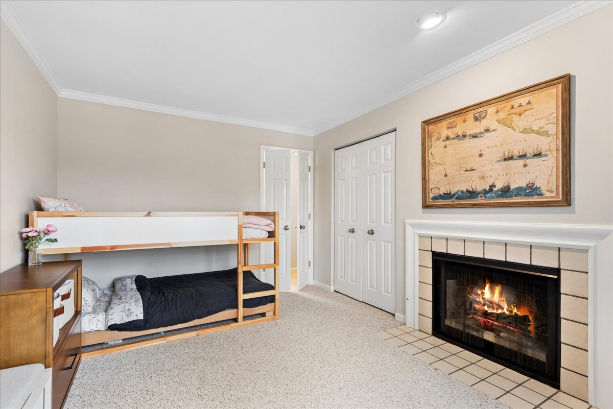 1675 Grosvenor Circle #C, Wheaton, IL 60189