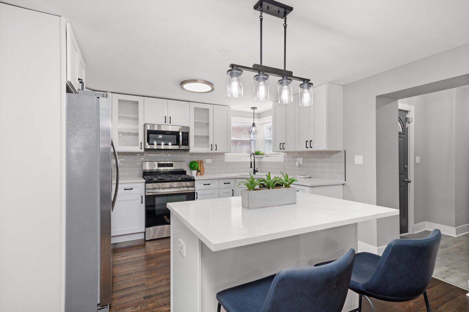 819 E 98th Place, Chicago, IL 60628