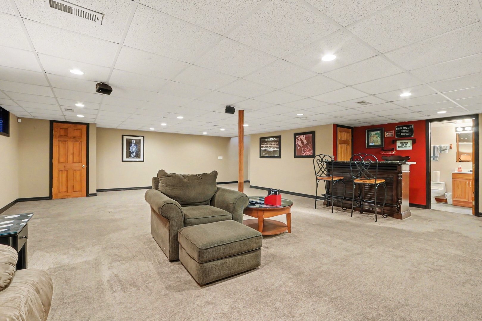 237 Homewood Drive, Bolingbrook, IL 60440