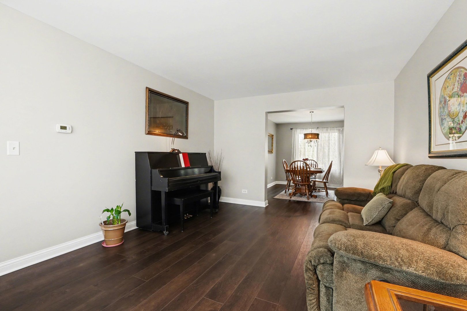 237 Homewood Drive, Bolingbrook, IL 60440