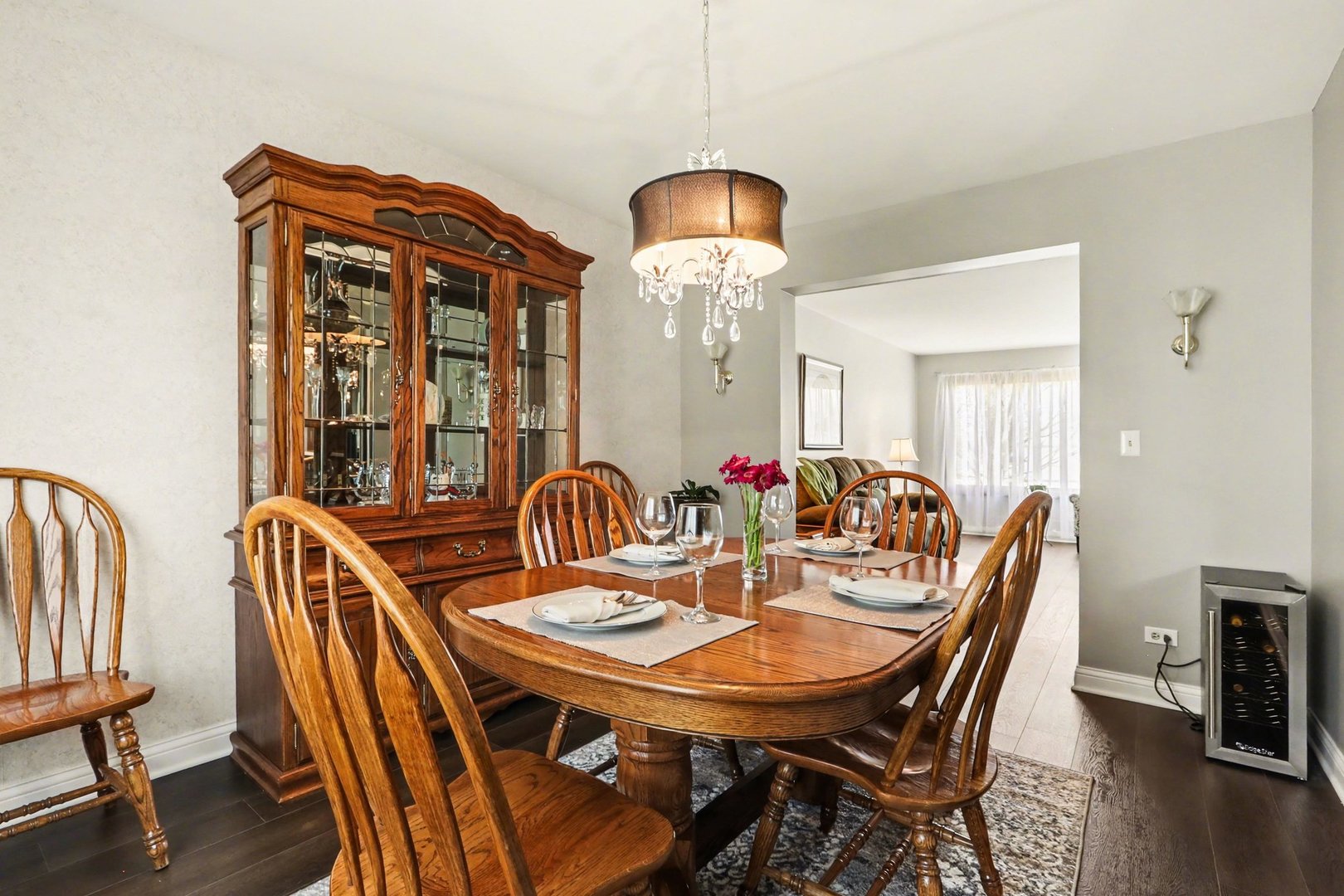 237 Homewood Drive, Bolingbrook, IL 60440