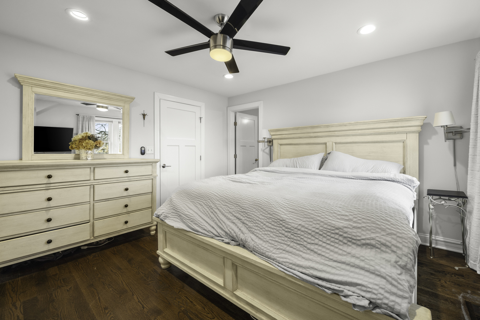 5422 N Natoma Avenue, Chicago, IL 60656