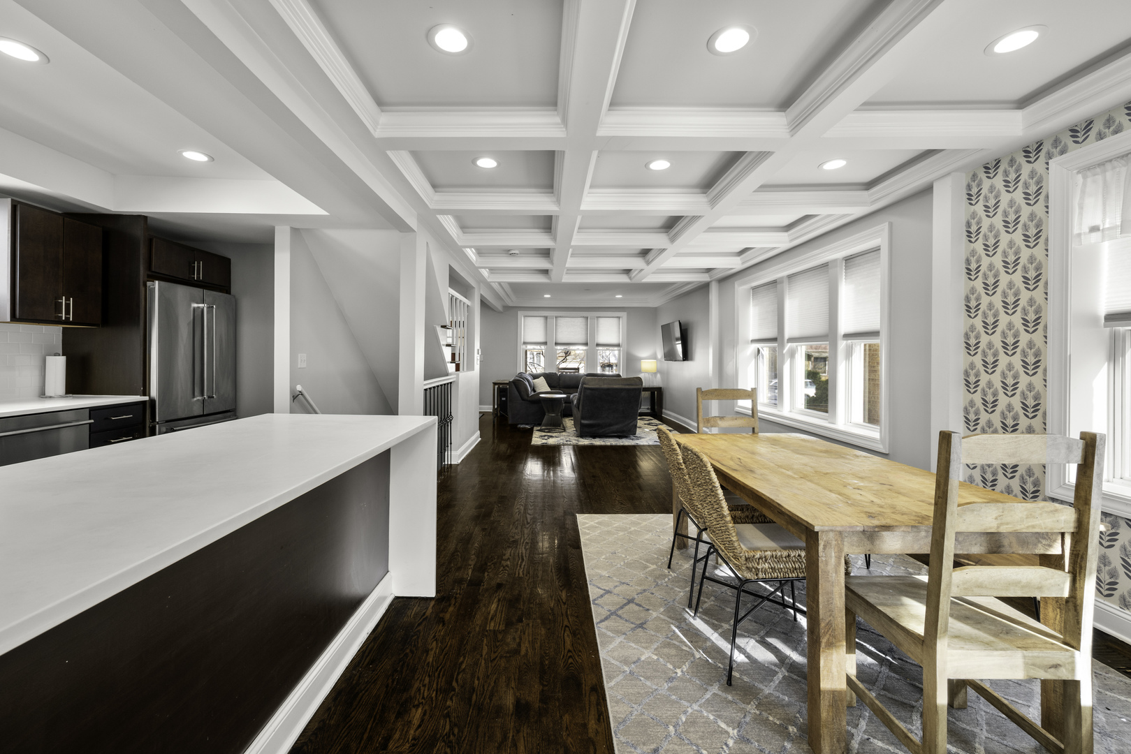 5422 N Natoma Avenue, Chicago, IL 60656