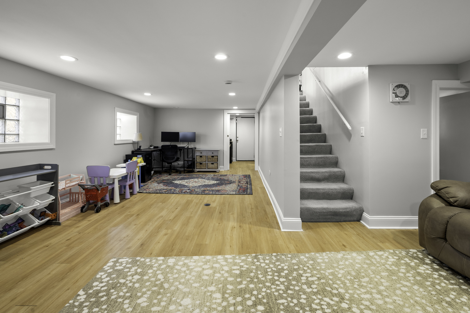 5422 N Natoma Avenue, Chicago, IL 60656