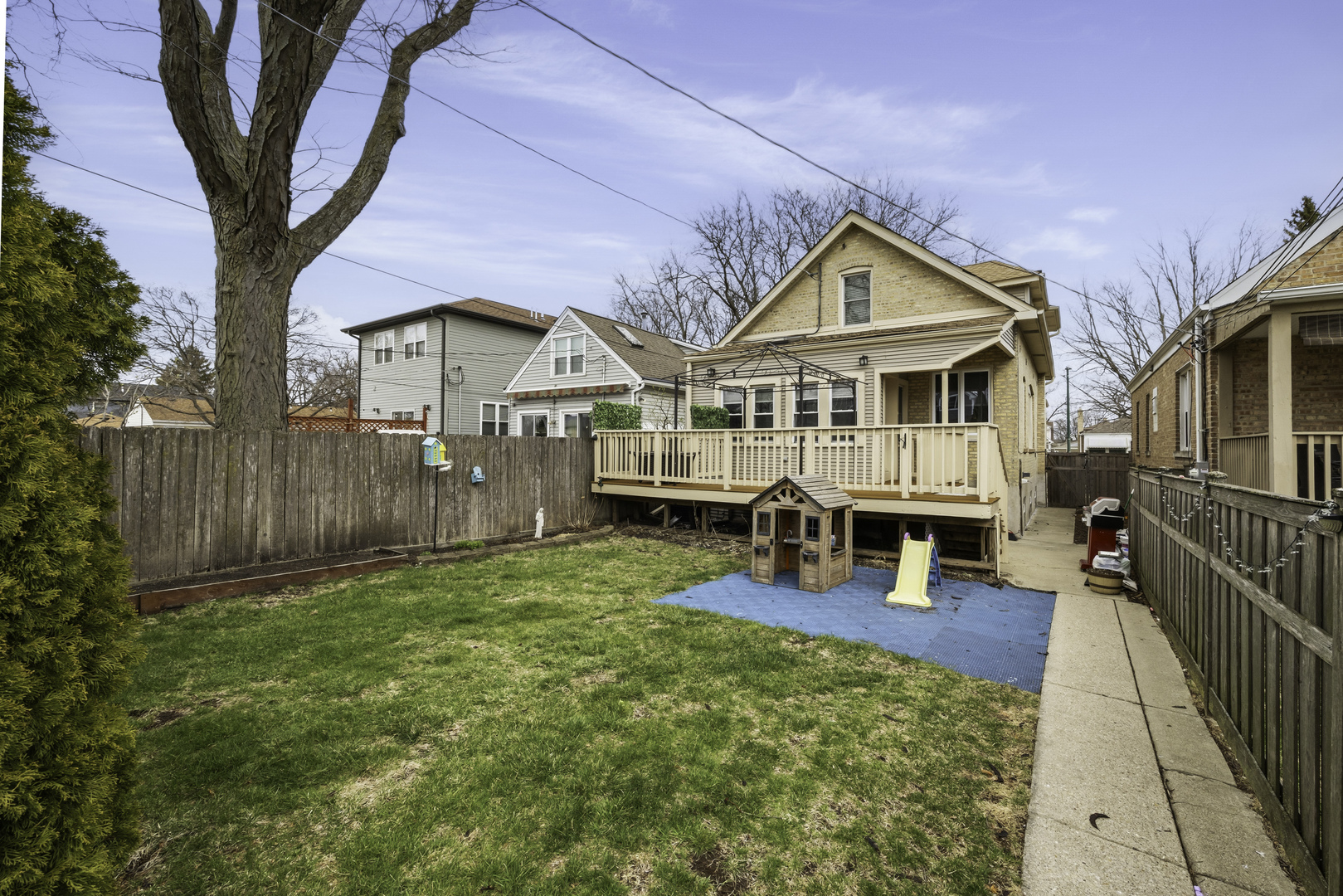 5422 N Natoma Avenue, Chicago, IL 60656