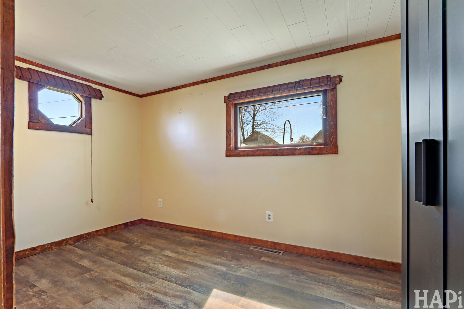 1319 Nippersink Drive, Spring Grove, IL 60081