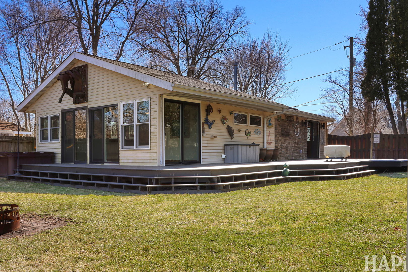 1319 Nippersink Drive, Spring Grove, IL 60081