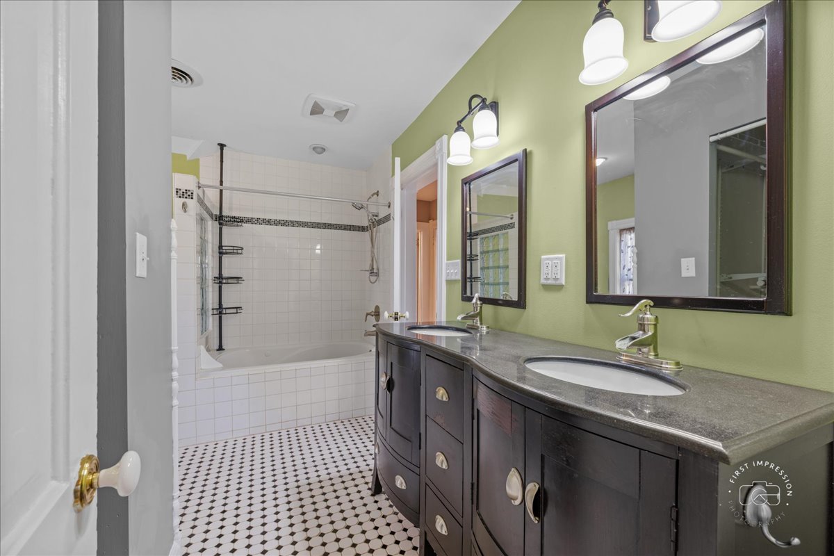 West Chicago, IL 60185