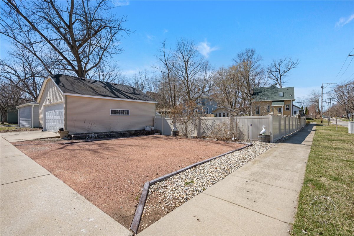 West Chicago, IL 60185