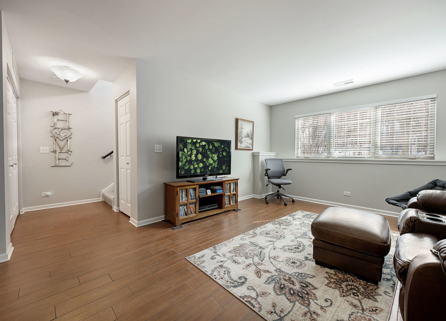 27W711 N Meadowview Drive, Winfield, IL 60190