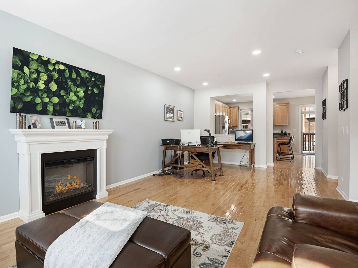 27W711 N Meadowview Drive, Winfield, IL 60190