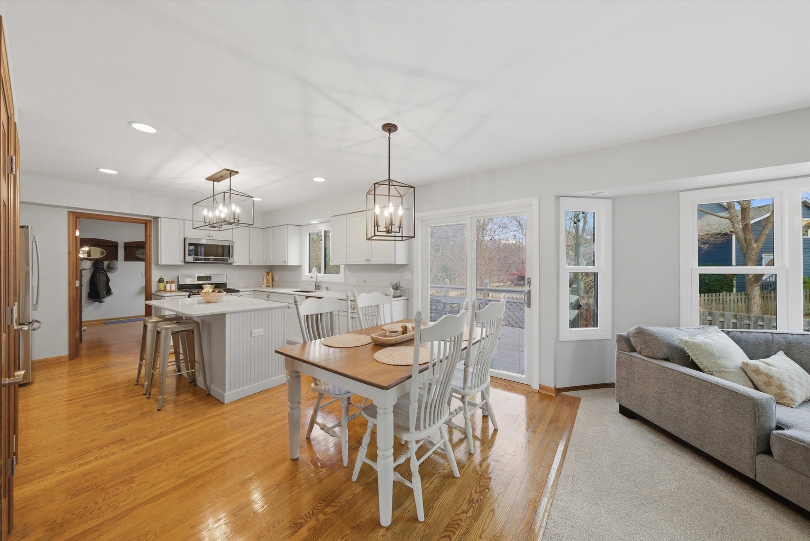 18716 W Jasmine Court, Grayslake, IL 60030