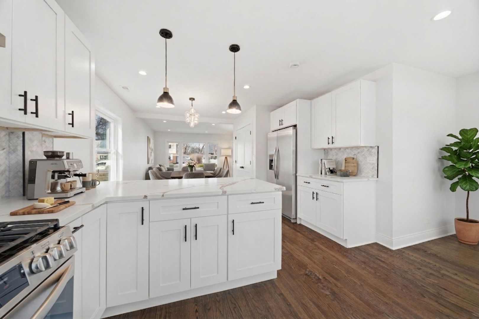 7851 Suburban Lane, Bridgeview, IL 60455