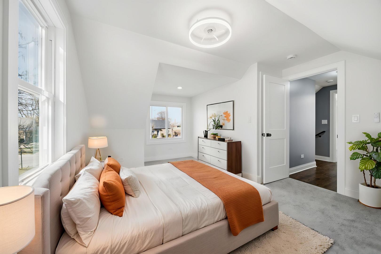 7851 Suburban Lane, Bridgeview, IL 60455