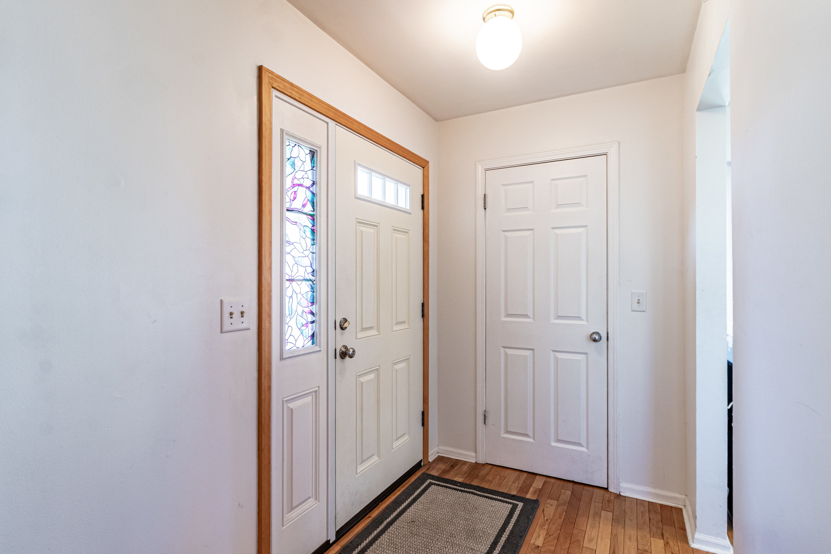 1577 Pinetree Drive, Gurnee, IL 60031