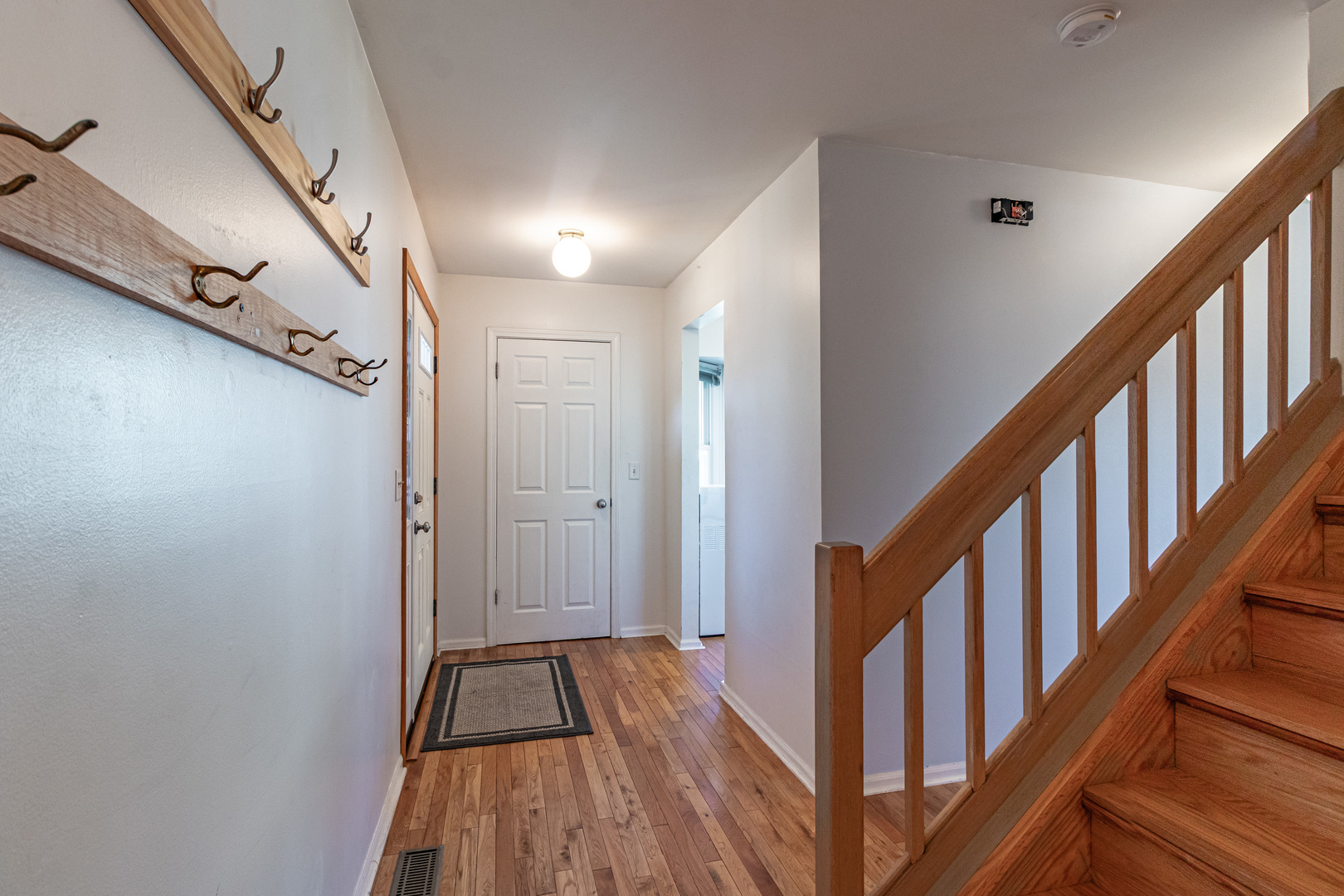 1577 Pinetree Drive, Gurnee, IL 60031