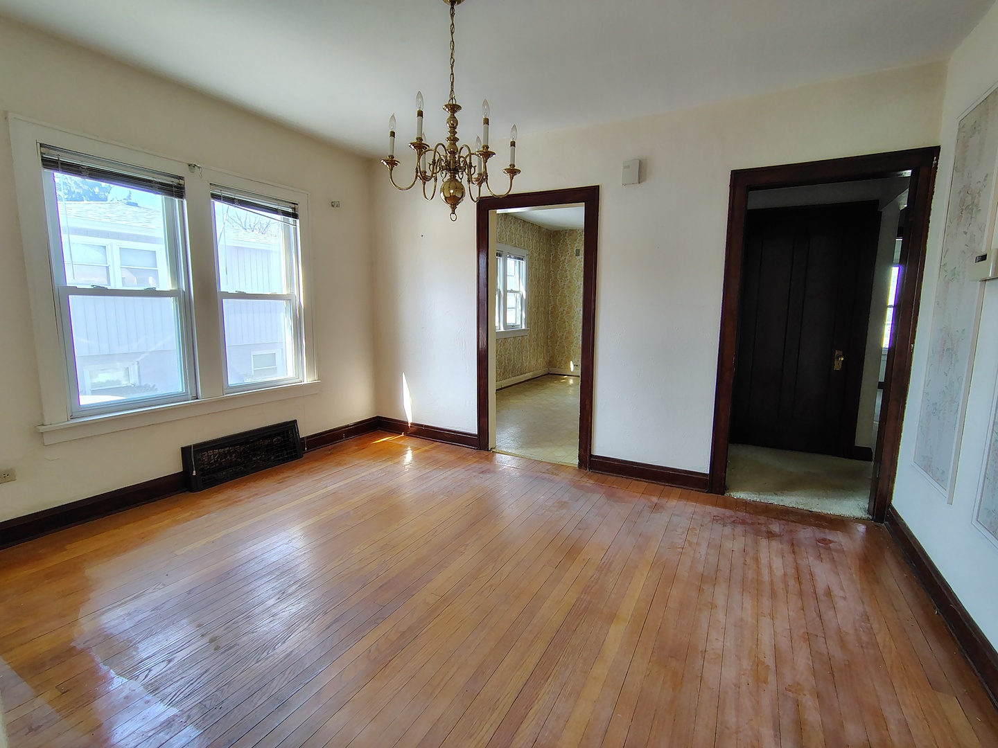 Libertyville, IL 60048