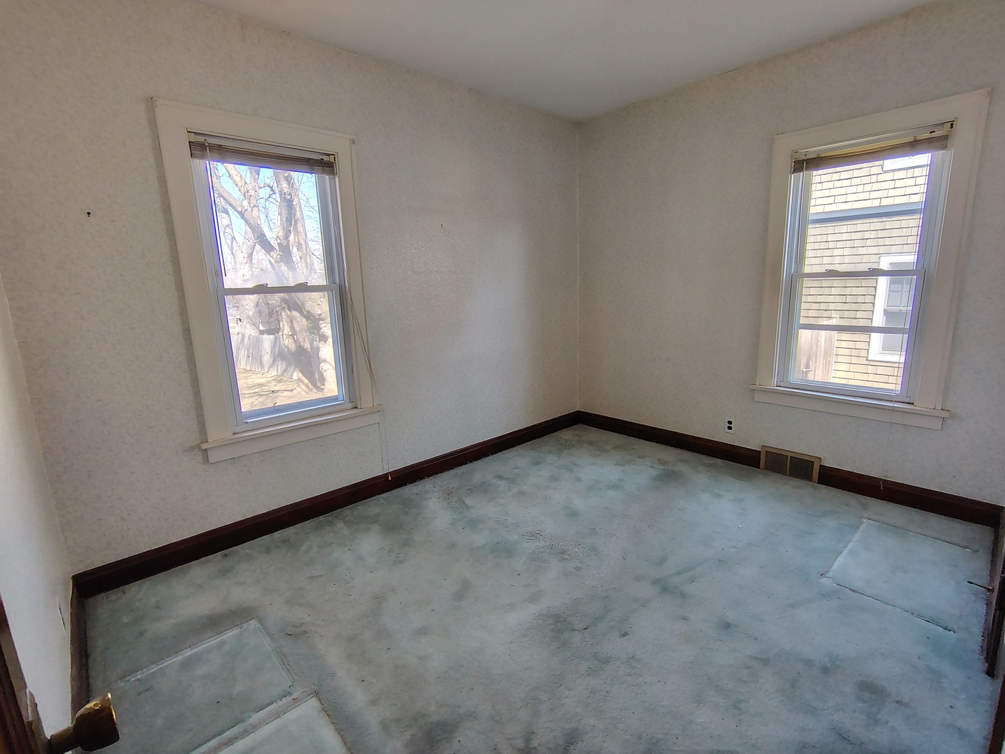 Libertyville, IL 60048