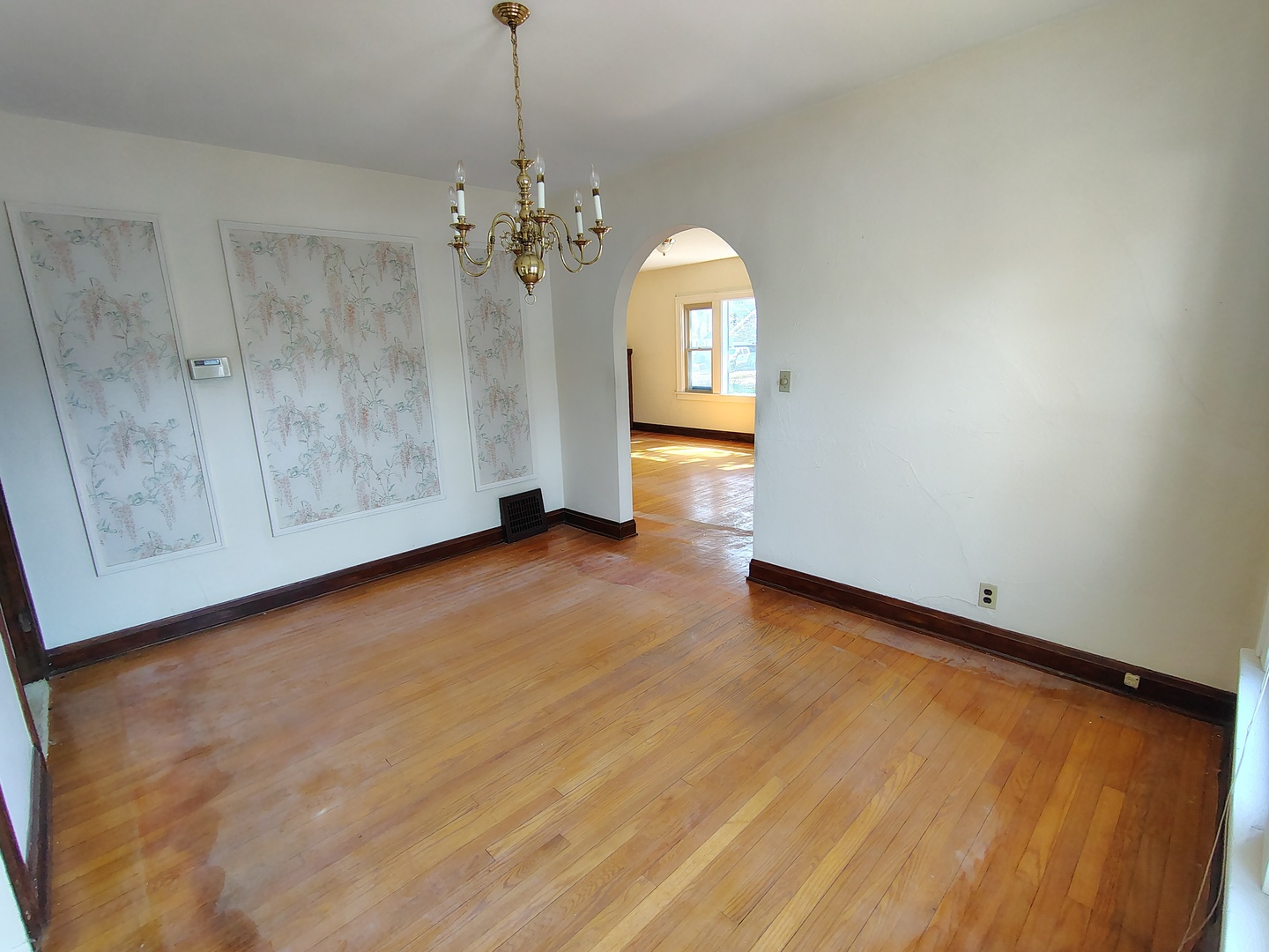 Libertyville, IL 60048