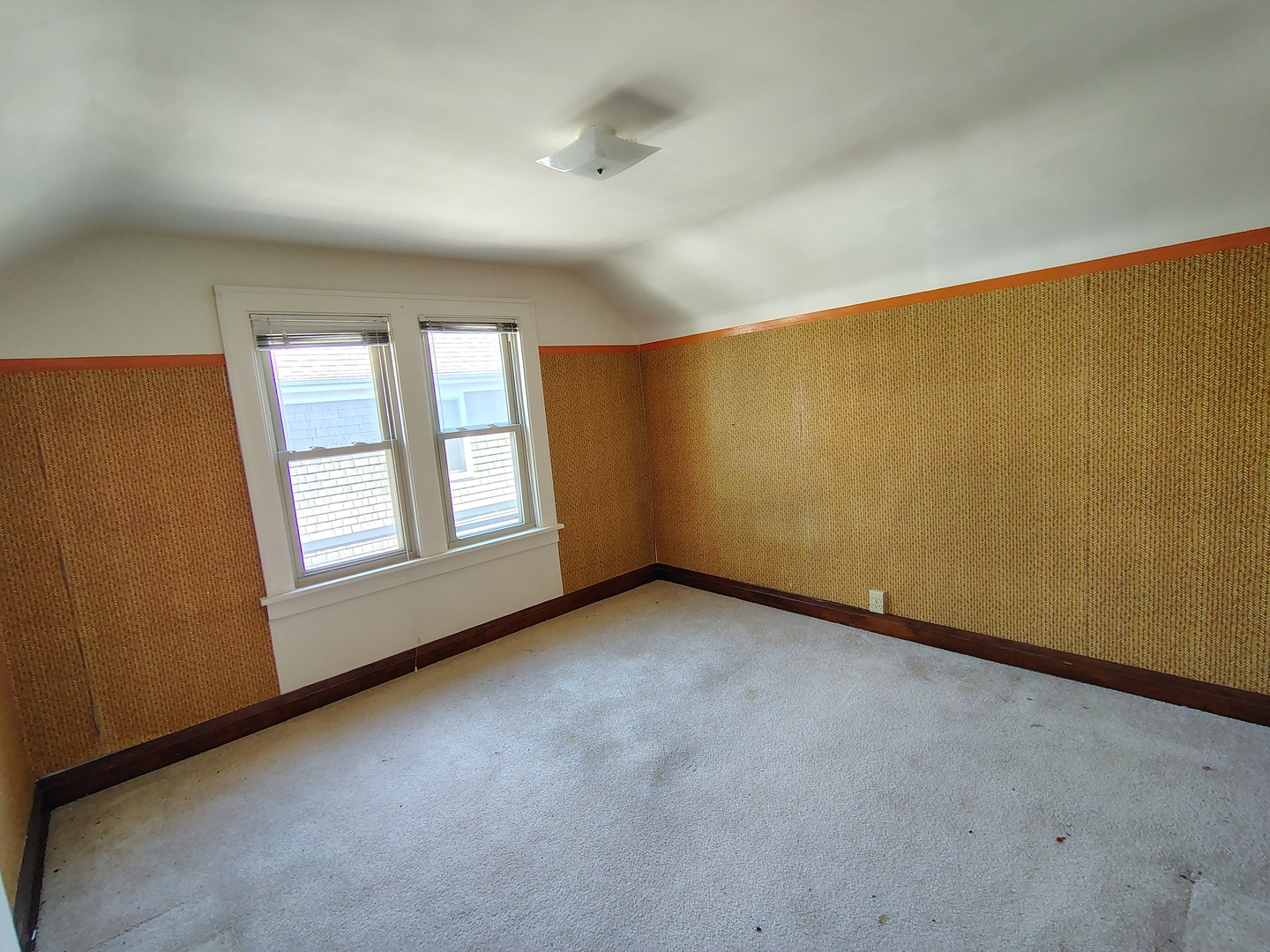 Libertyville, IL 60048