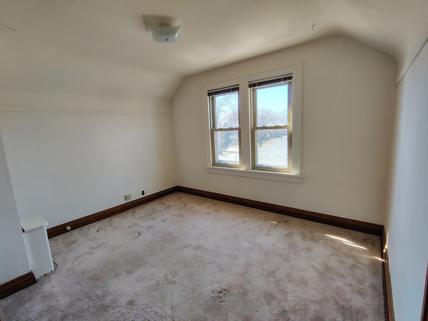 Libertyville, IL 60048