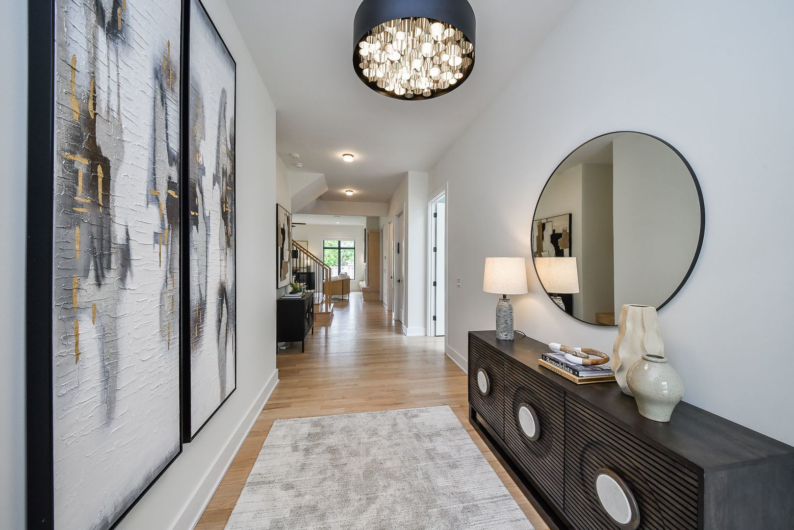 611 S Loomis Street, Naperville, IL 60540