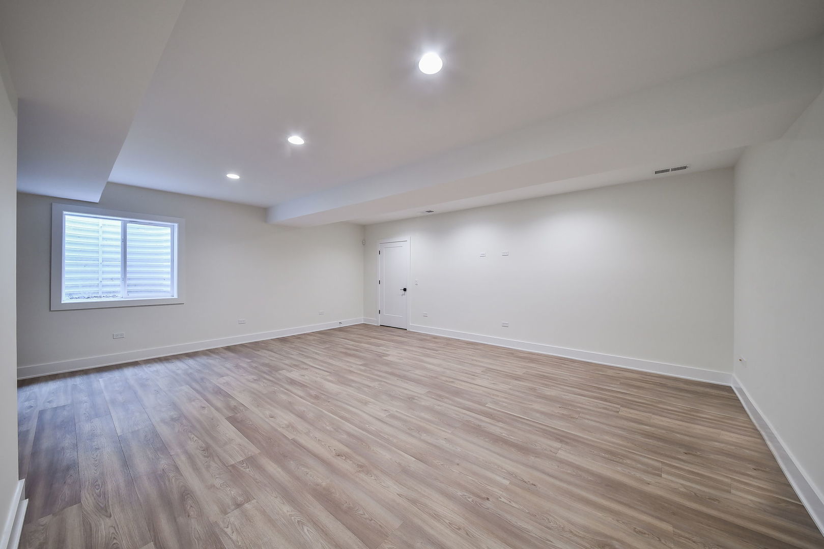 611 S Loomis Street, Naperville, IL 60540