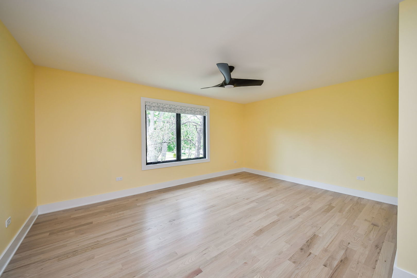 611 S Loomis Street, Naperville, IL 60540