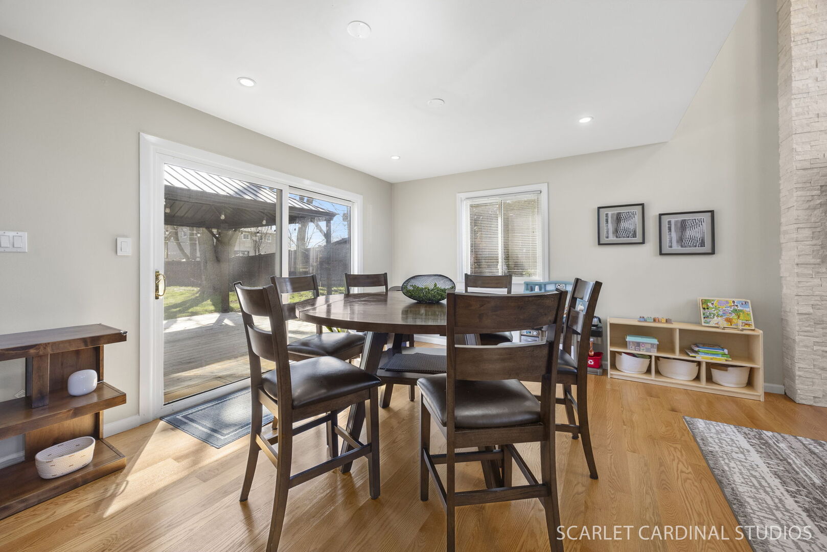 1003 E Alder Lane, Mount Prospect, IL 60056