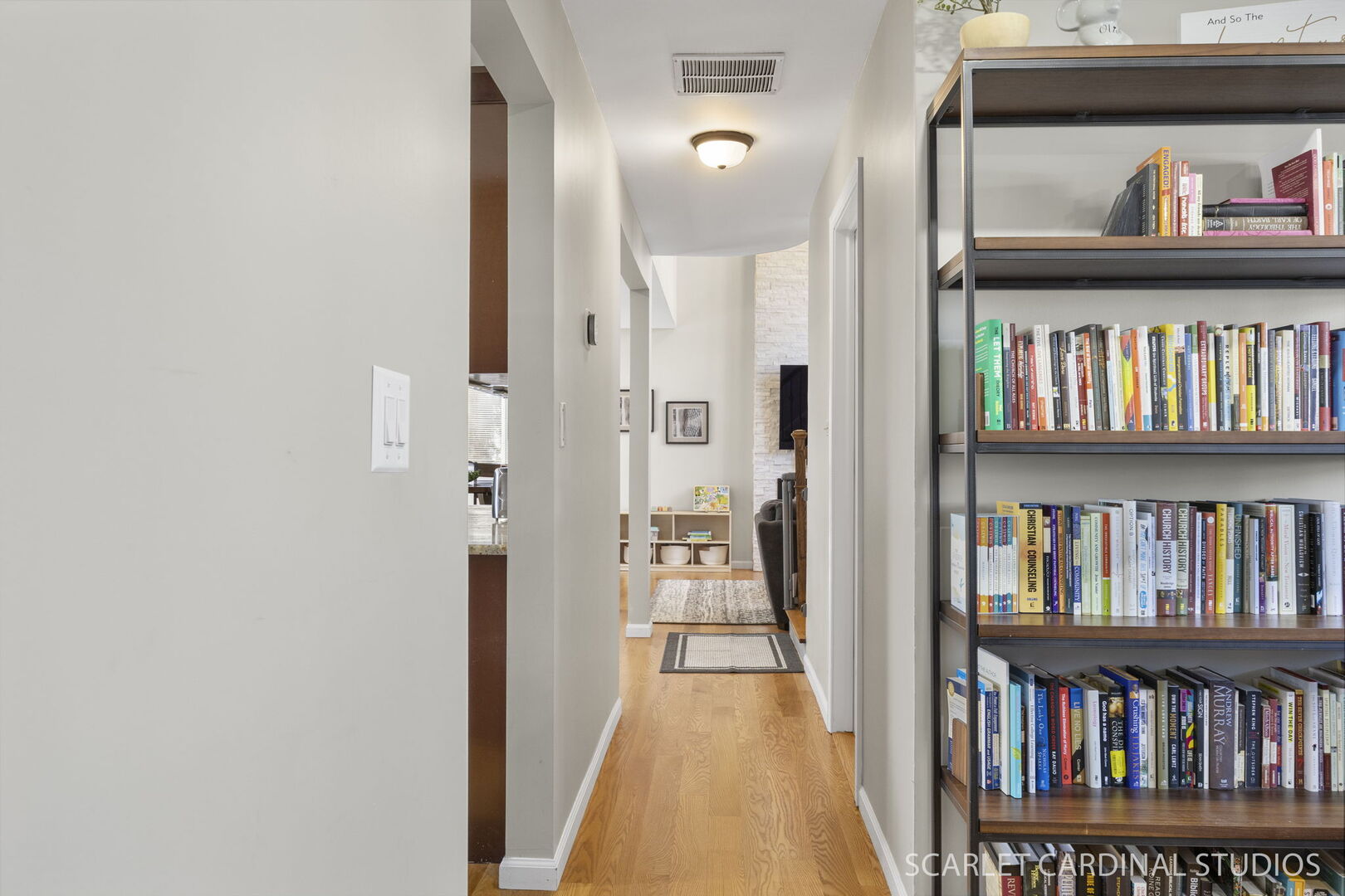 1003 E Alder Lane, Mount Prospect, IL 60056