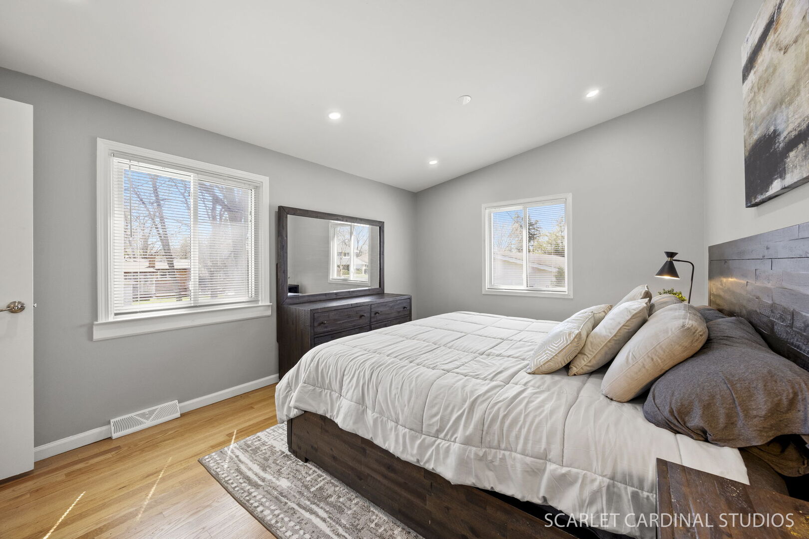 1003 E Alder Lane, Mount Prospect, IL 60056