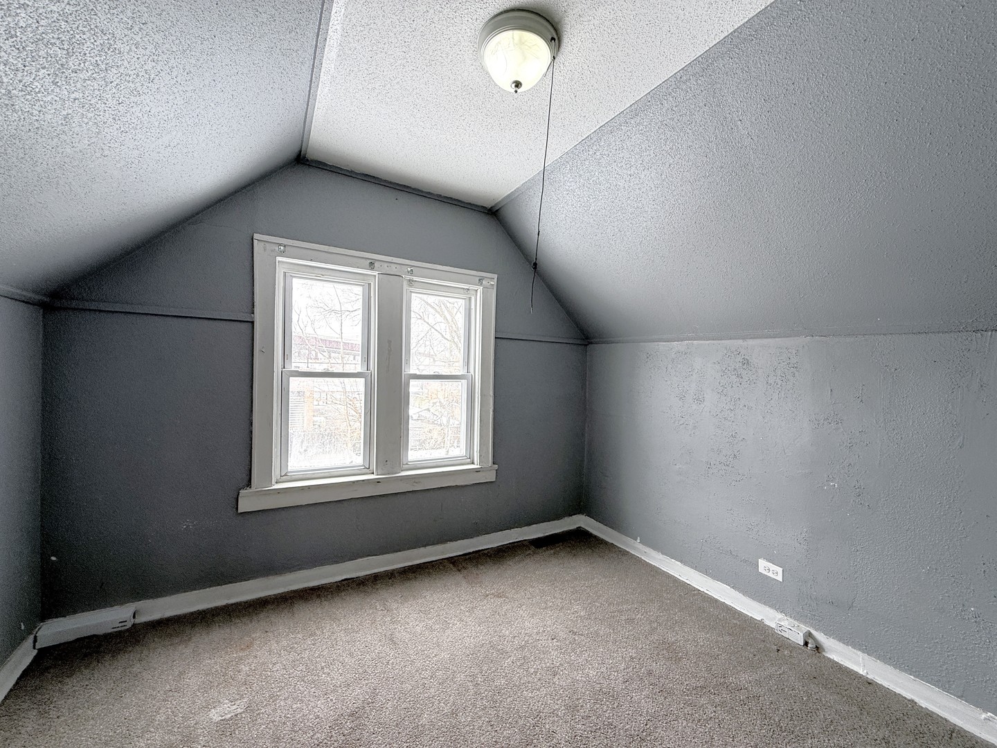 8015 S Harper Avenue, Chicago, IL 60619