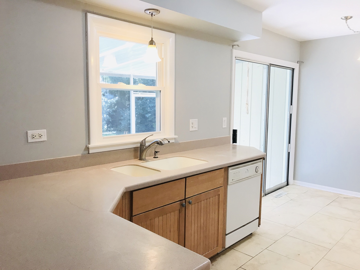 724 Burning Tree Lane, Naperville, IL 60563