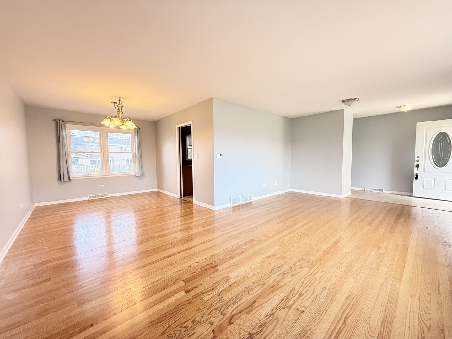 724 Burning Tree Lane, Naperville, IL 60563