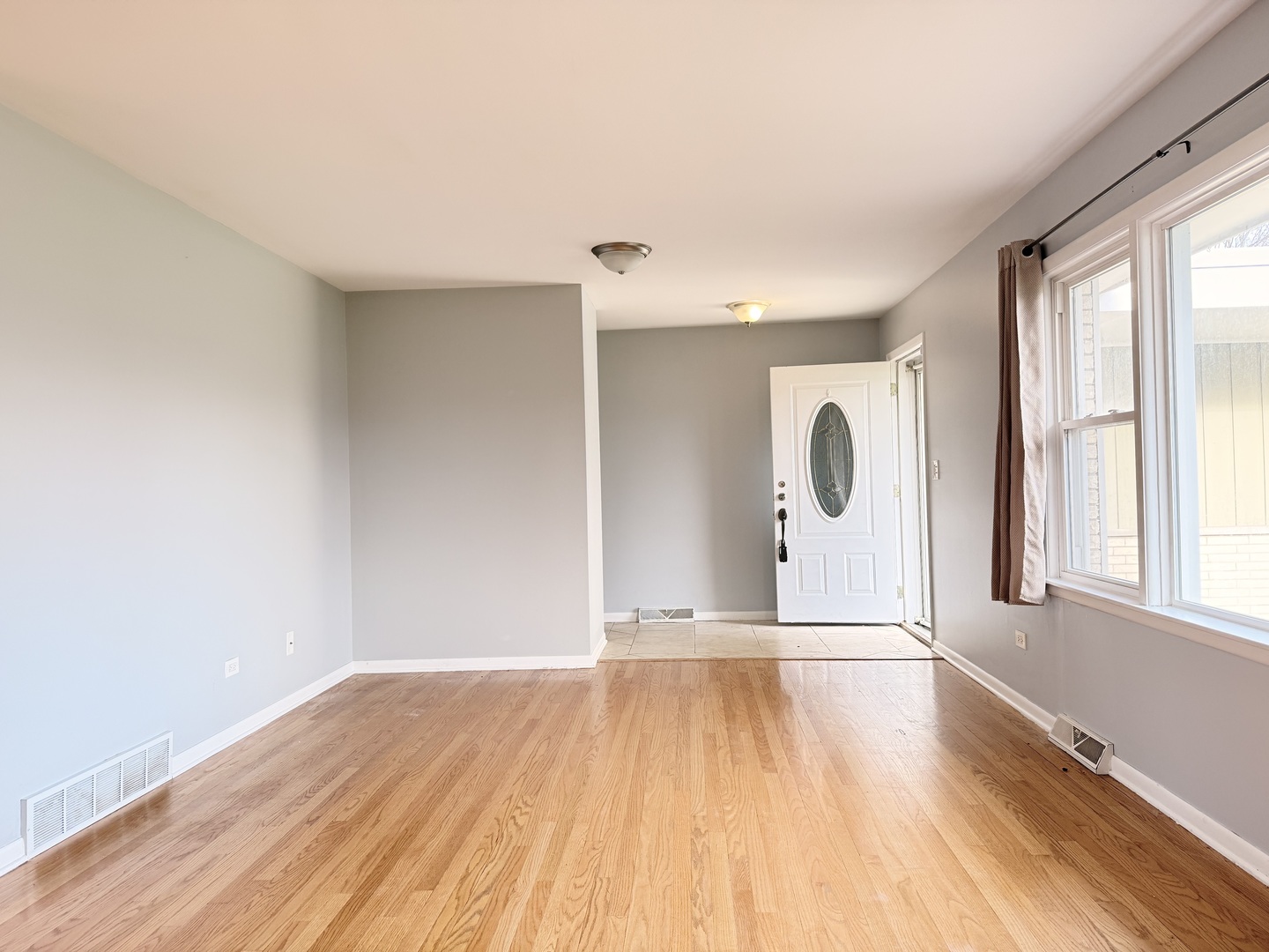 724 Burning Tree Lane, Naperville, IL 60563