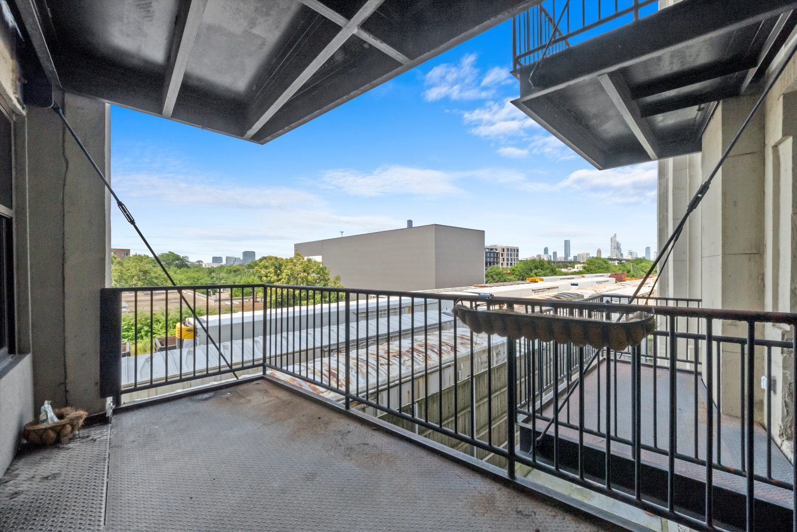 1550 S Blue Island Avenue #404, Chicago, IL 60608