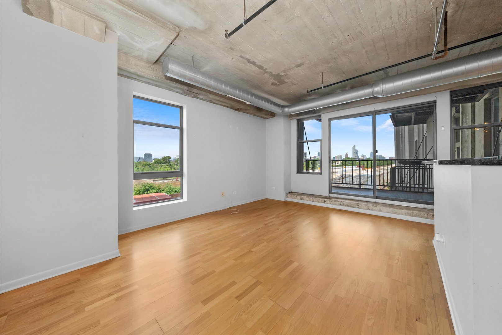 1550 S Blue Island Avenue #404, Chicago, IL 60608
