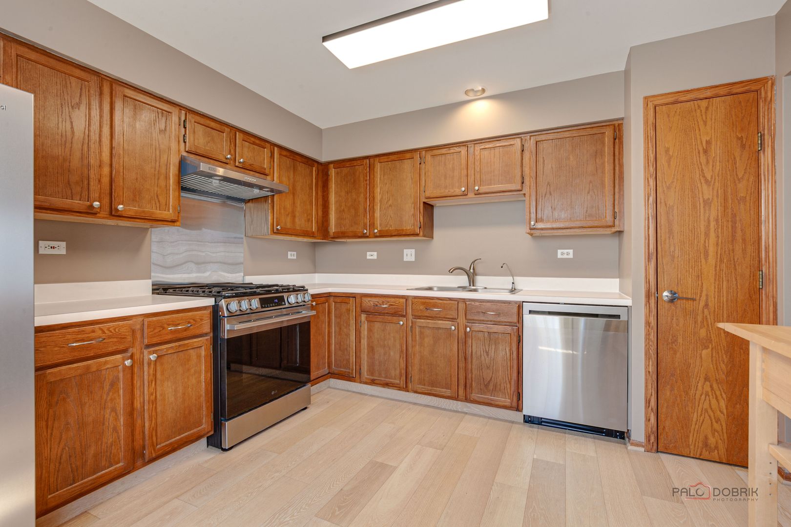 632 Grosse Pointe Circle #-, Vernon Hills, IL 60061