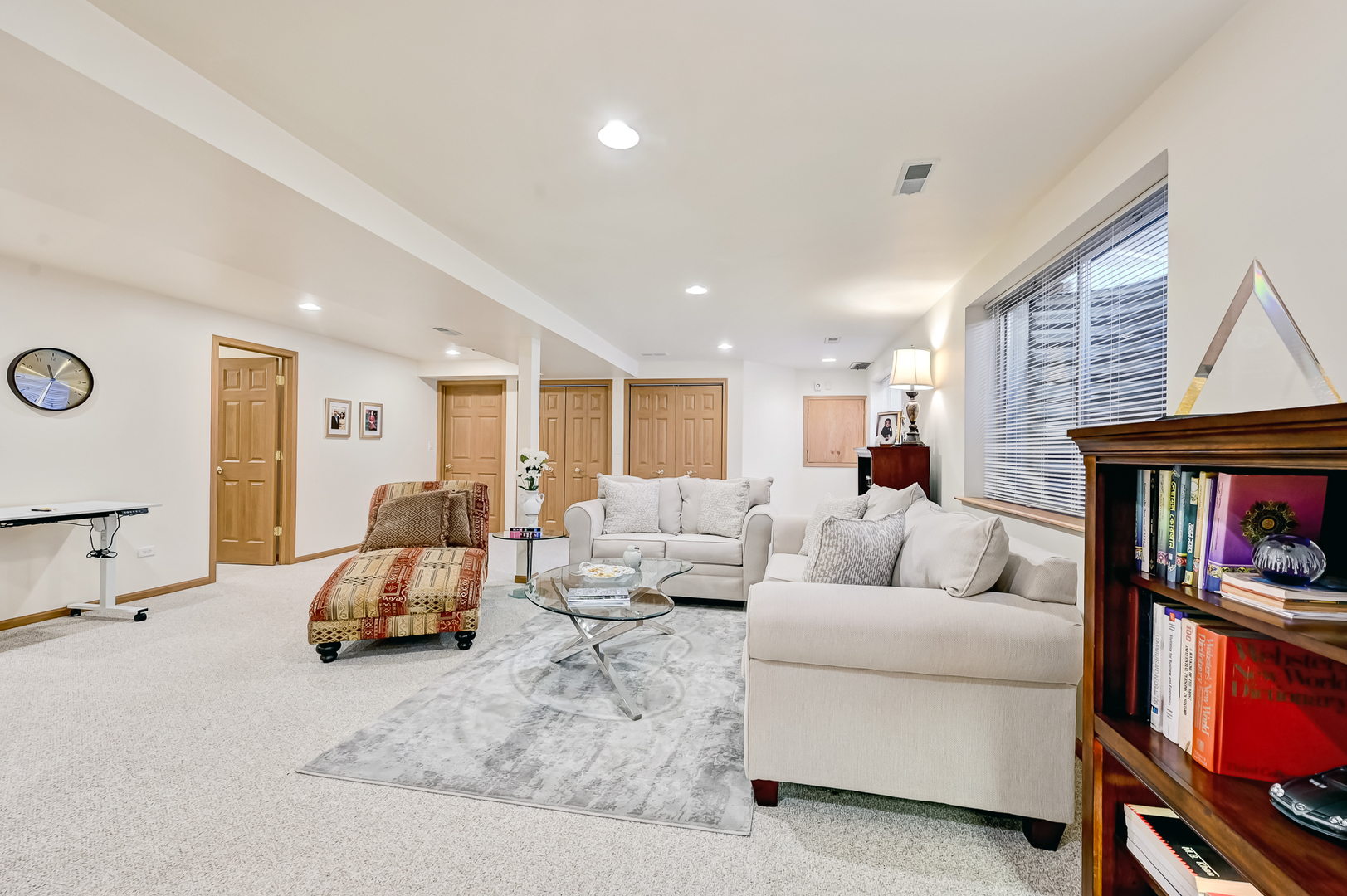 61 Berkshire Court, Burr Ridge, IL 60527