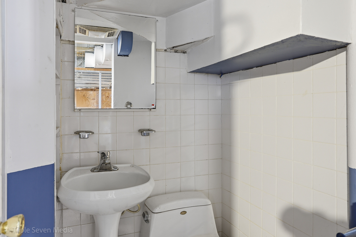 5201 S Neenah Avenue, Chicago, IL 60638