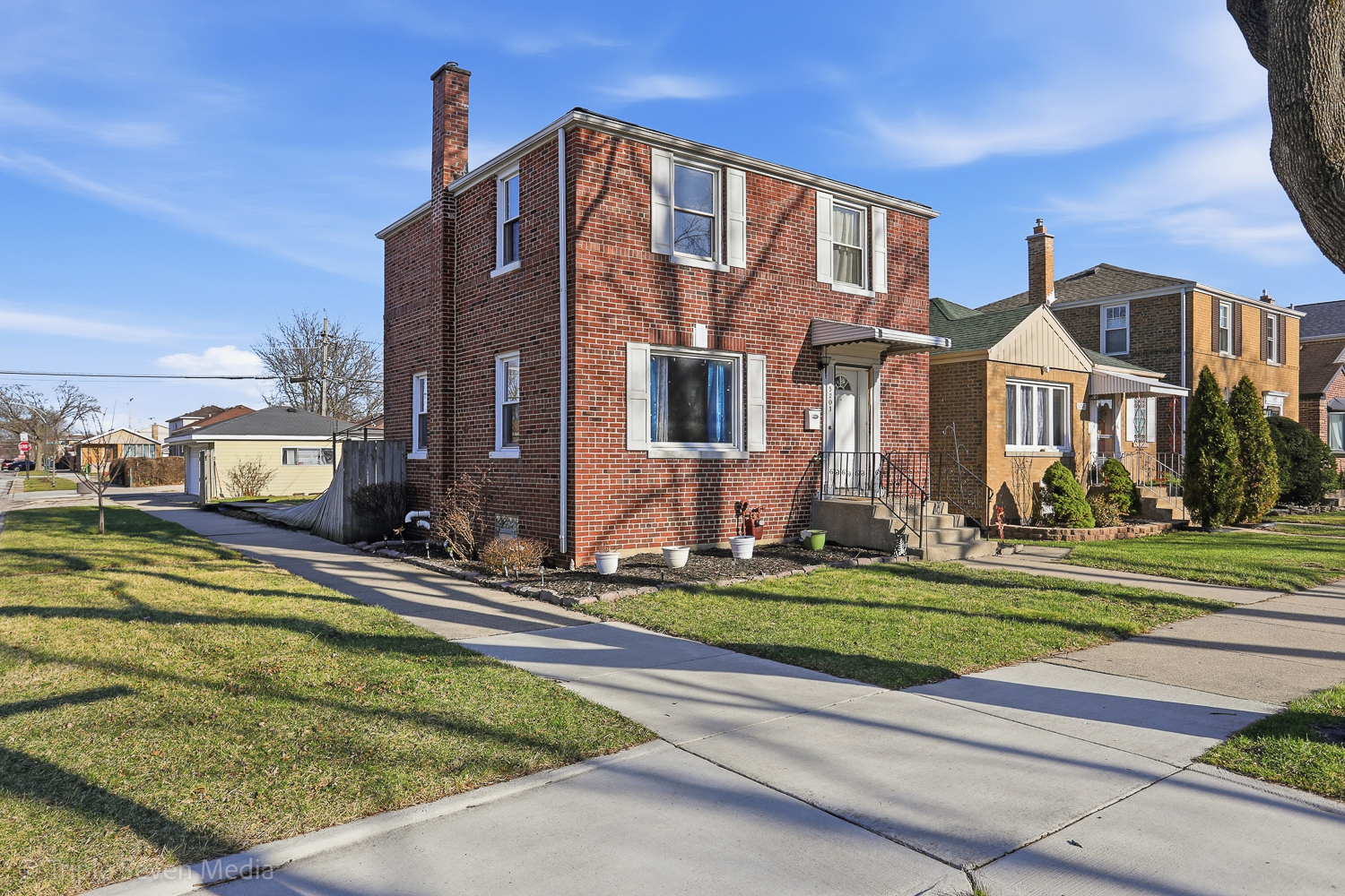 5201 S Neenah Avenue, Chicago, IL 60638