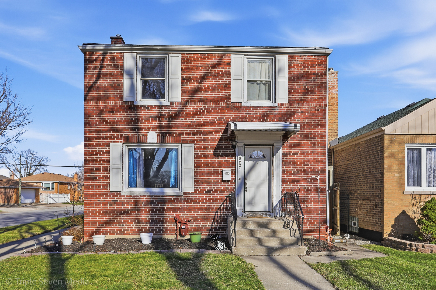 5201 S Neenah Avenue, Chicago, IL 60638