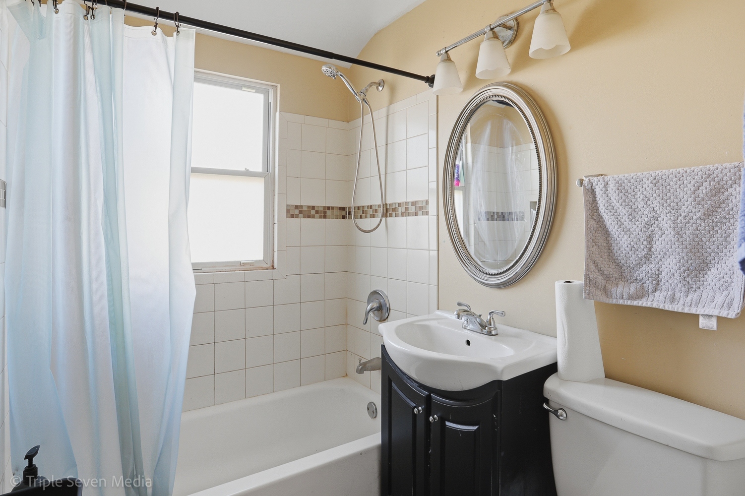 5201 S Neenah Avenue, Chicago, IL 60638