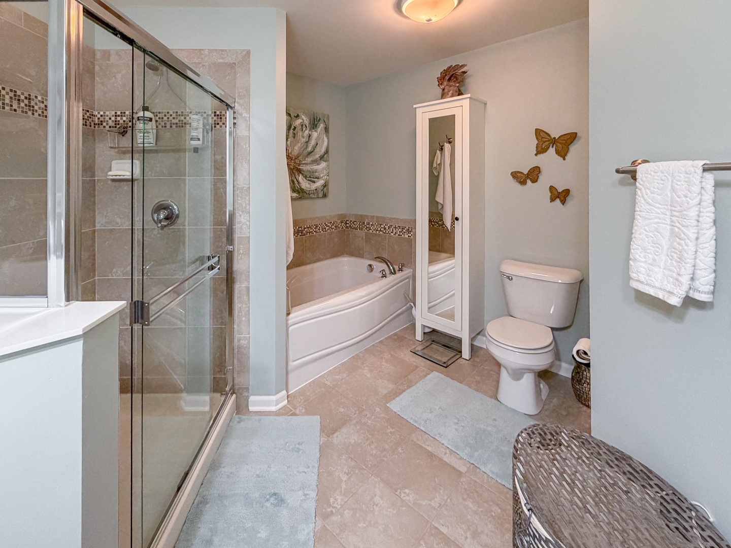 28W078 Shelburne Farms Drive, Winfield, IL 60190