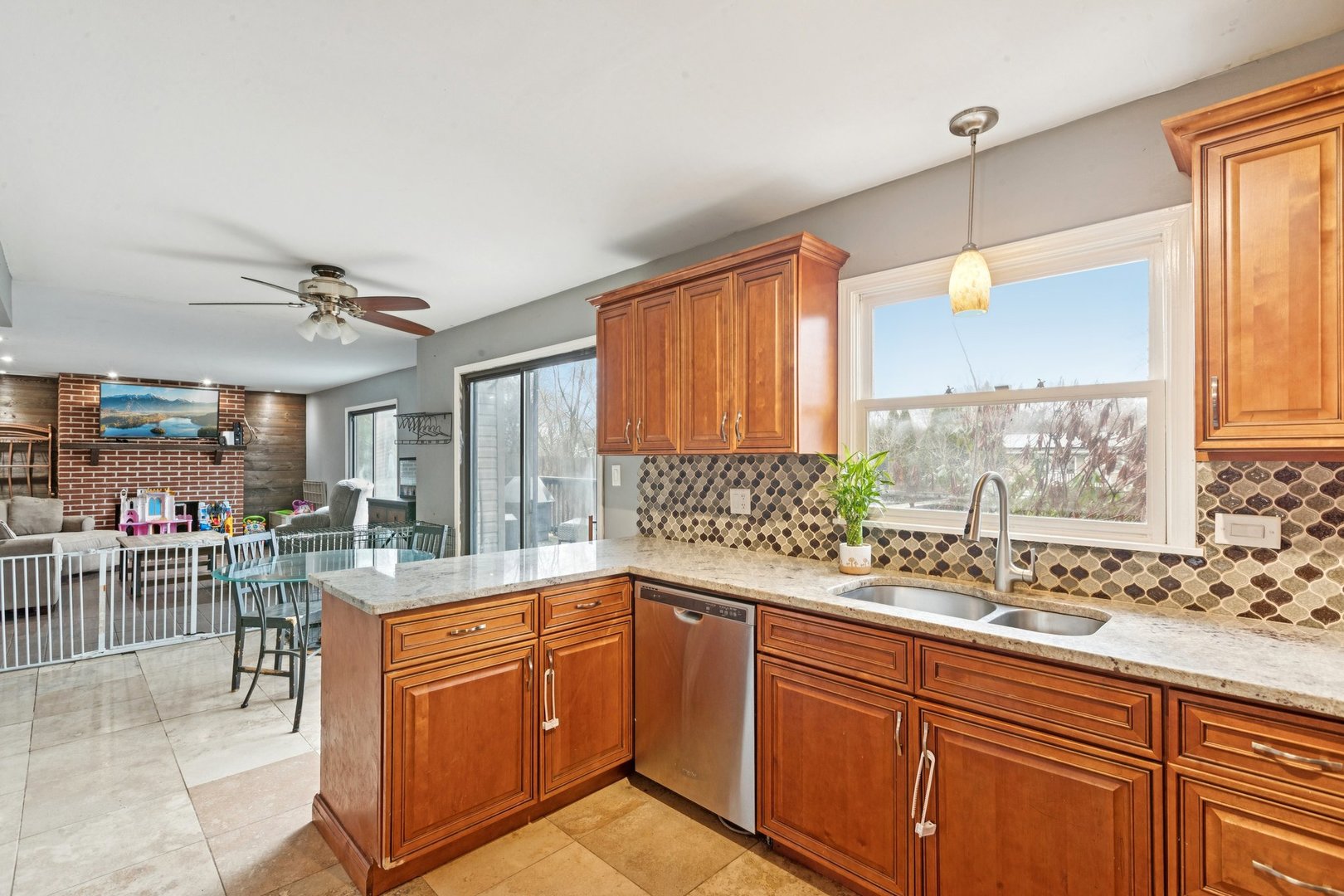 333 Grosvenor Court, Bolingbrook, IL 60440