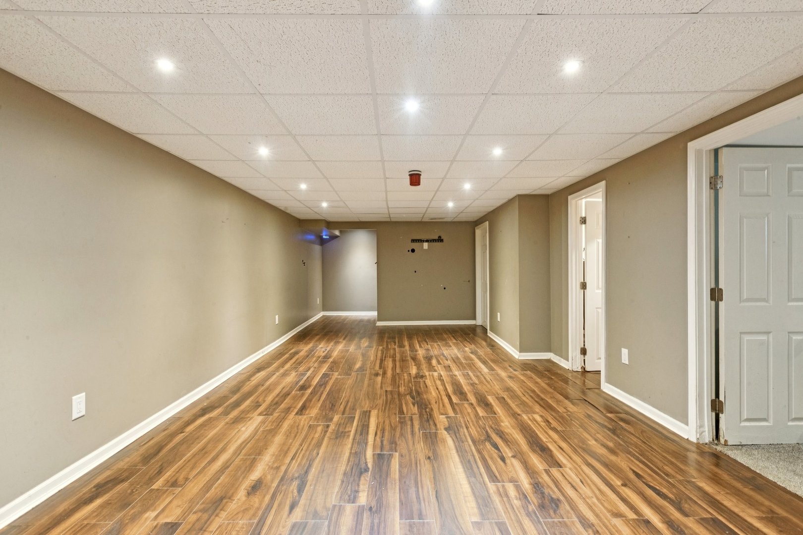 333 Grosvenor Court, Bolingbrook, IL 60440