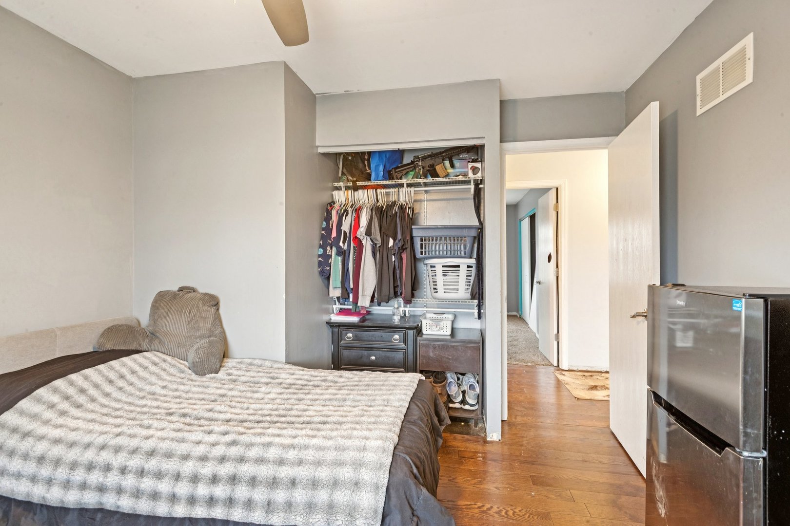 333 Grosvenor Court, Bolingbrook, IL 60440